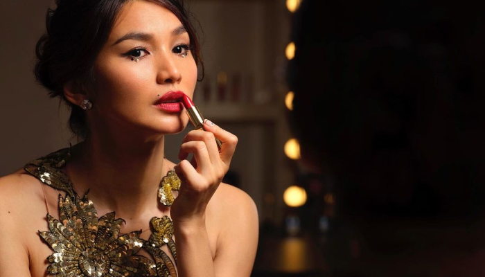 Gemma Chan Beauty Tips #3 red lipstick